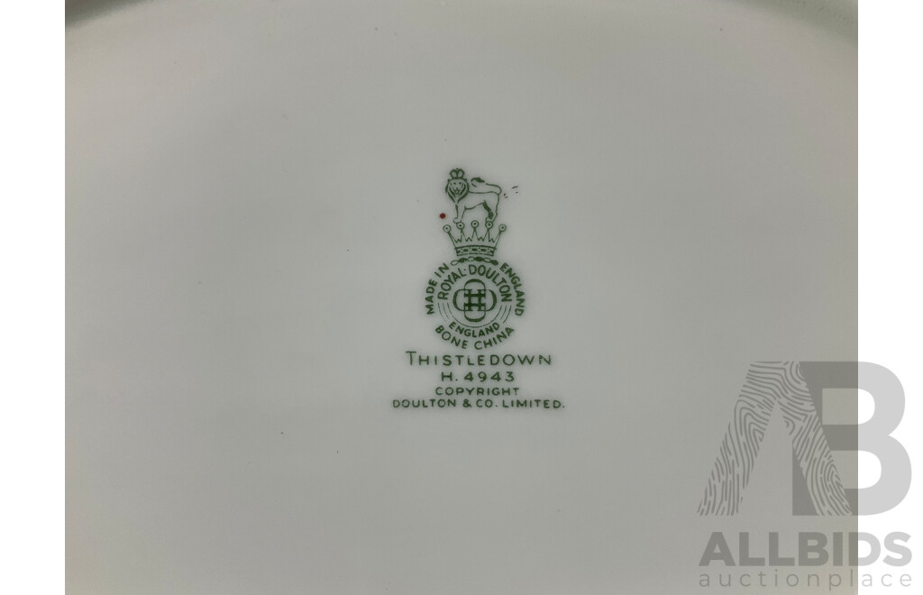 ROYAL DOULTON China Set ''Thistledown H.4943'' - 82 Piece Set