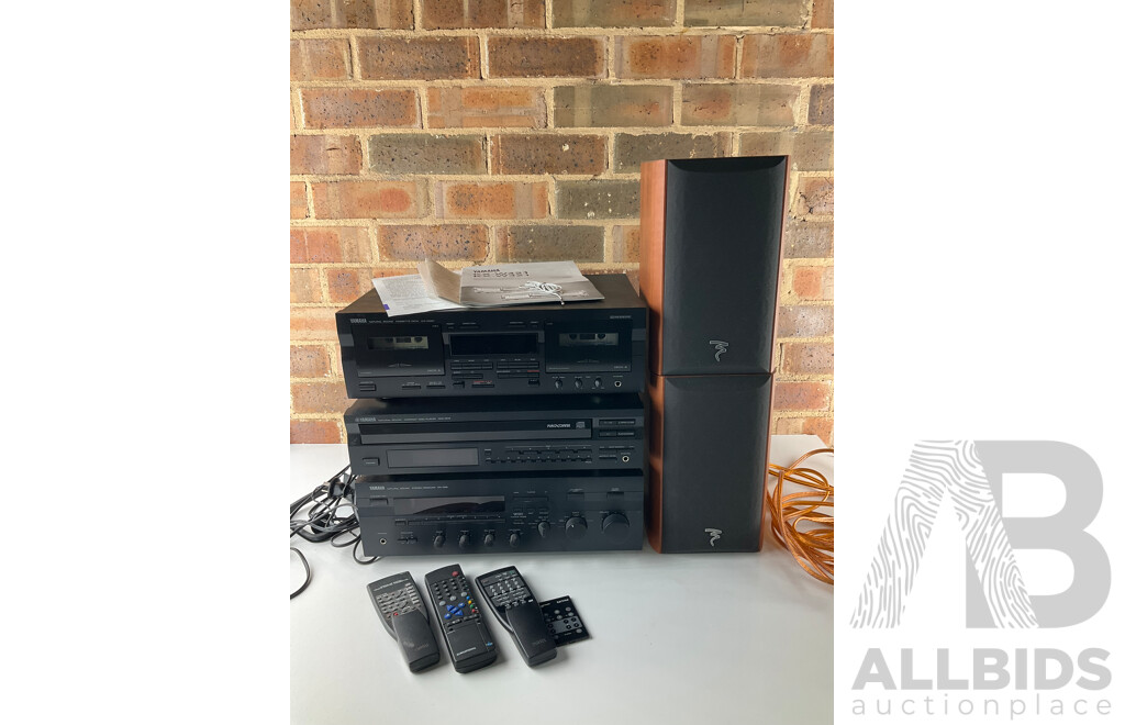 YAMAHA Hi-Fi System and Set of FOCAL Chorus Speakers