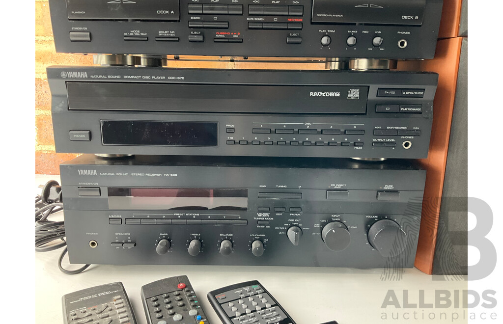 YAMAHA Hi-Fi System and Set of FOCAL Chorus Speakers