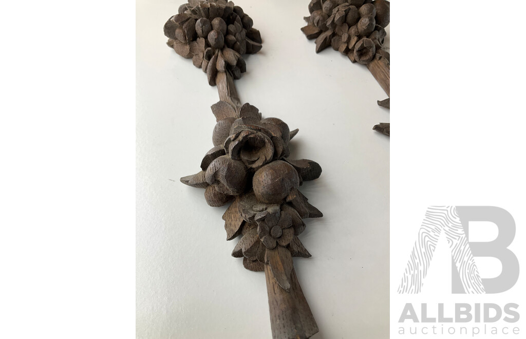 Late 19th Century Continental Carved Oak Architectural Drops