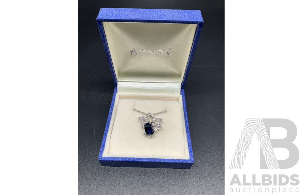 9ct White Gold Stone Pendant Necklace - Chain Hallmarked 375