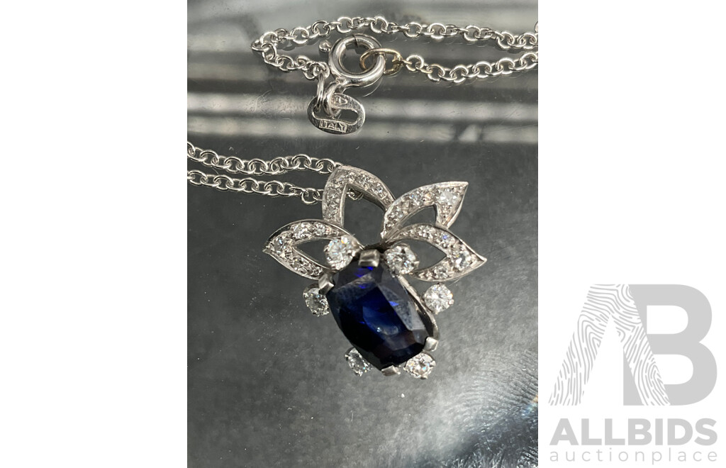 9ct White Gold Stone Pendant Necklace - Chain Hallmarked 375