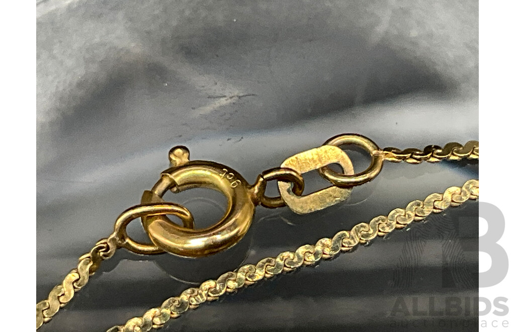 Pearl Pear Shape Pendant in 9ct Gold Necklace