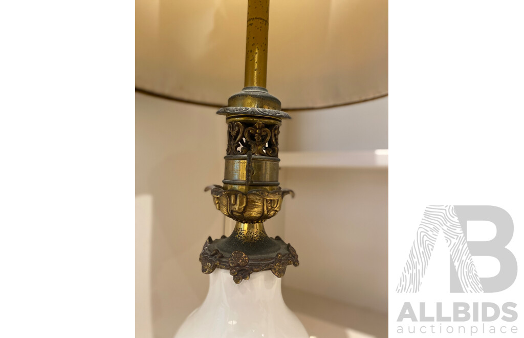 Vintage Porcelain and Gilt Table Lamp