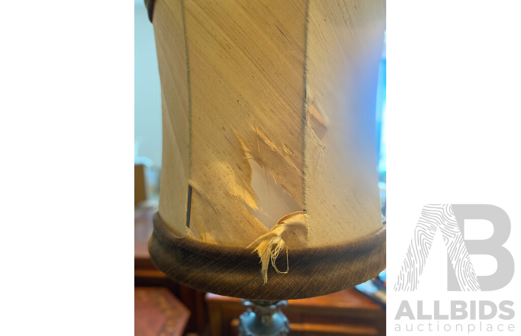 Vintage Porcelain and Gilt Table Lamp