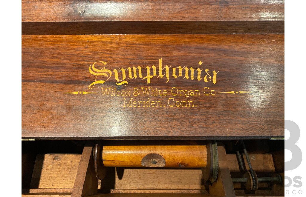 Symphonia Music Box - Wilcox and White Organ Co.- with Music Rolls