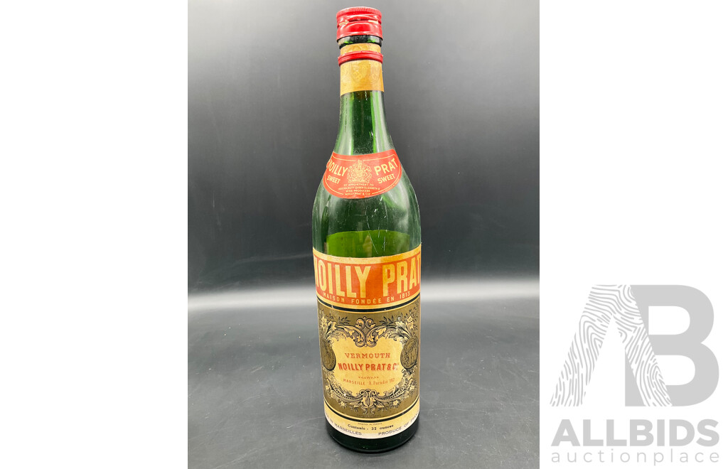 Assorted Vintage Spirits - GUILLAT Liqueurs - Four Comparment Bottle, Pernod Fils, Noilly Prat & Co Vermouoth  - Lot of 3