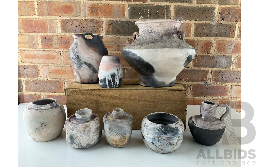 Roma Rubensohn (1927-2025) Collection of Studio Pottery Collection in Pink Brown Beige Tones - Lot of 8