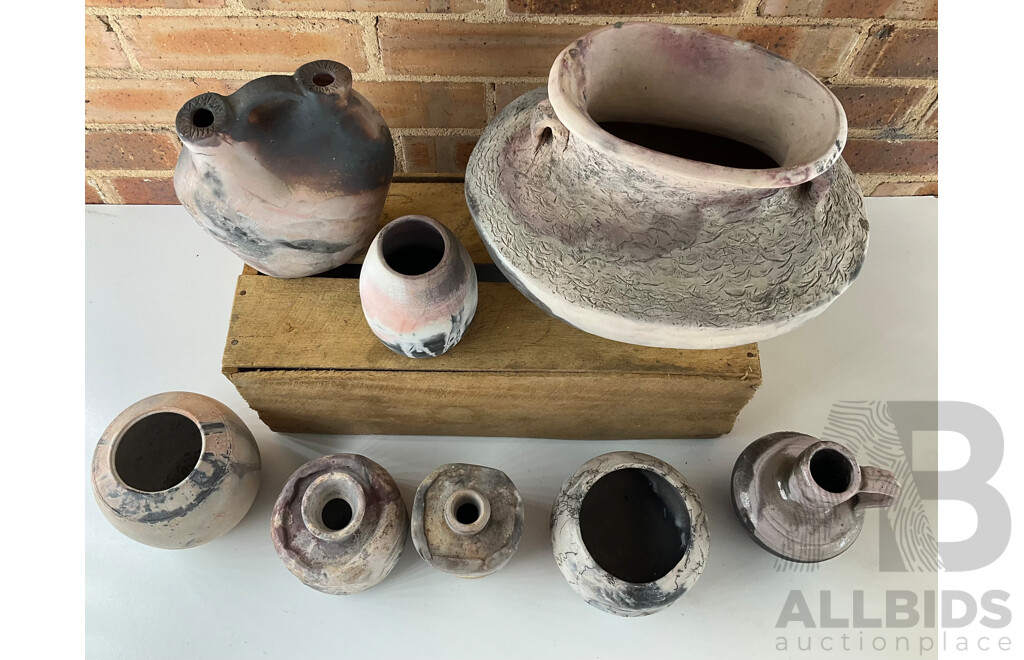 Roma Rubensohn (1927-2025) Collection of Studio Pottery Collection in Pink Brown Beige Tones - Lot of 8