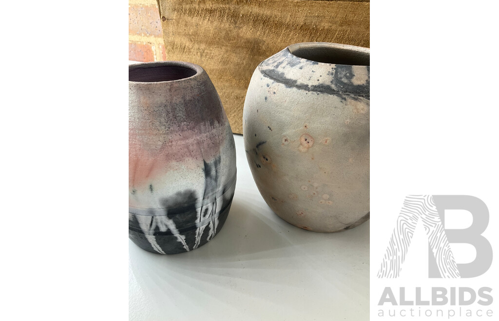 Roma Rubensohn (1927-2025) Collection of Studio Pottery Collection in Pink Brown Beige Tones - Lot of 8