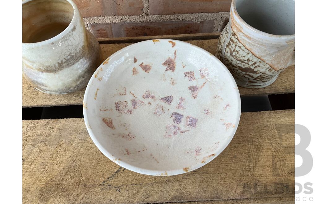 Roma Rubensohn (1927-2025) Collection of Studio Pottery Collection in Terracotta Tones - Lot of 20