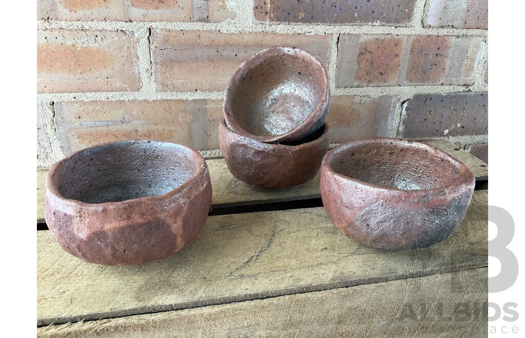 Roma Rubensohn (1927-2025) Collection of Studio Pottery Collection in Terracotta/ Brown Tones - Lot of 14