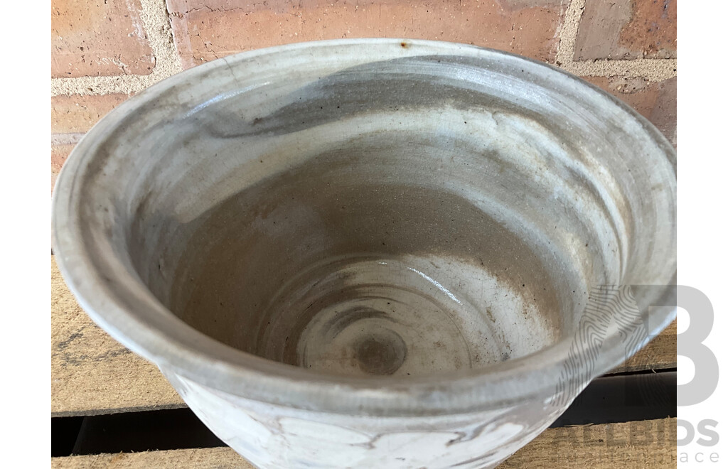 Roma Rubensohn (1927-2025) Collection of Studio Pottery Collection in Beige Brown Tones - Lot of 13