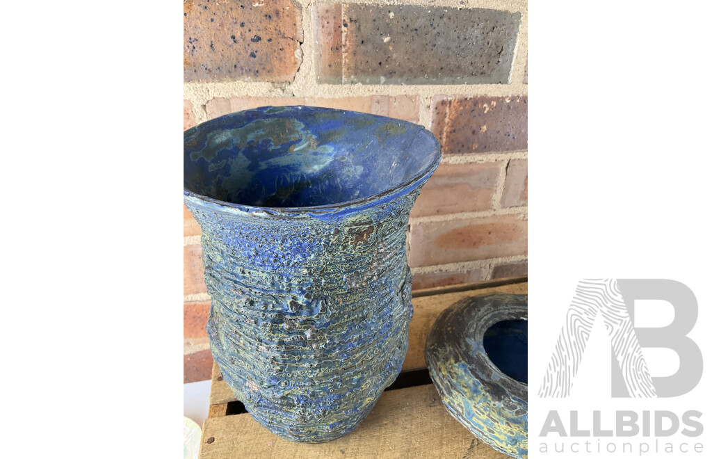 Roma Rubensohn (1927-2025) Collection of Studio Pottery Collection in Blue Tones - Lot of 15