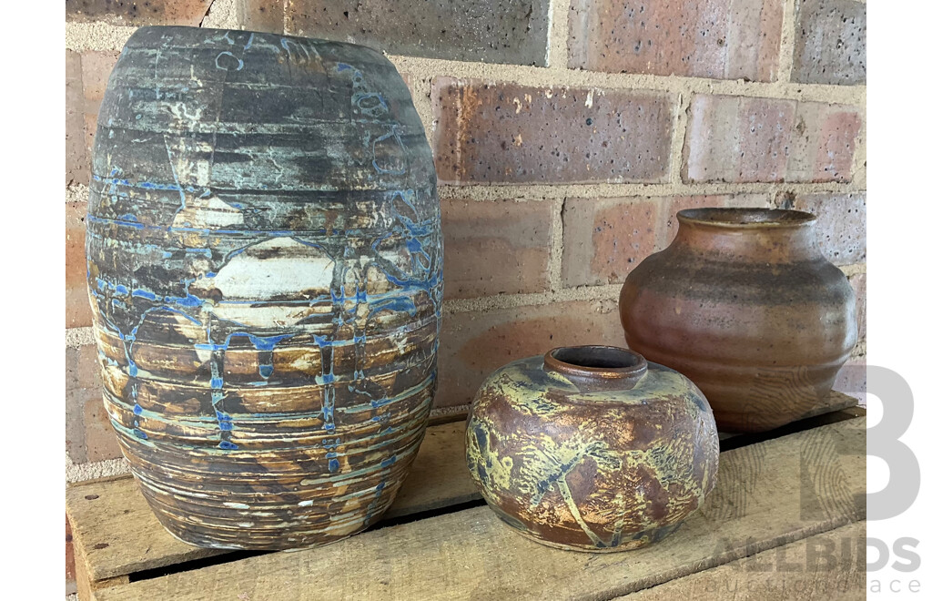Roma Rubensohn (1927-2025) Collection of Studio Pottery Collection in Brown Blue Tones - Lot of 11