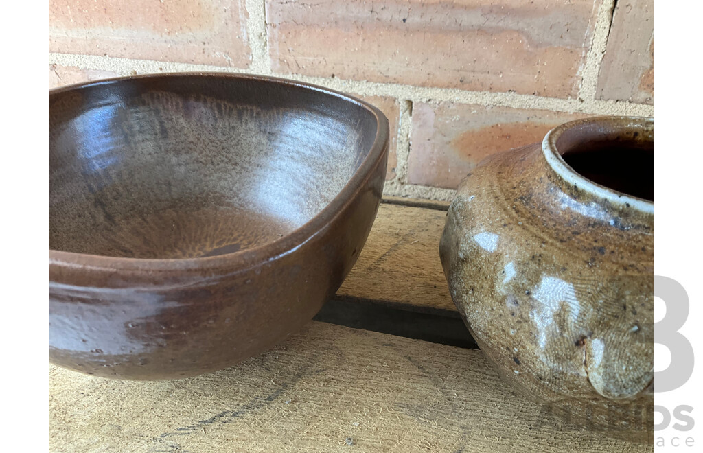 Roma Rubensohn (1927-2025) Collection of Studio Pottery Collection in Brown Blue Tones - Lot of 11
