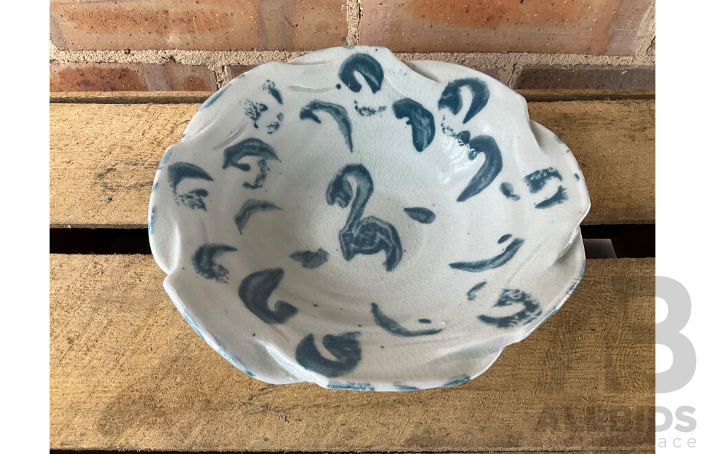 Roma Rubensohn (1927-2025) Collection of Studio Pottery Collection in Beige Tones - Lot of 23