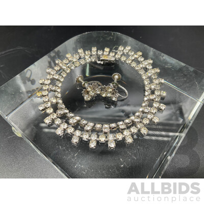 Elegant Rhinestone Necklace and Earrings Set