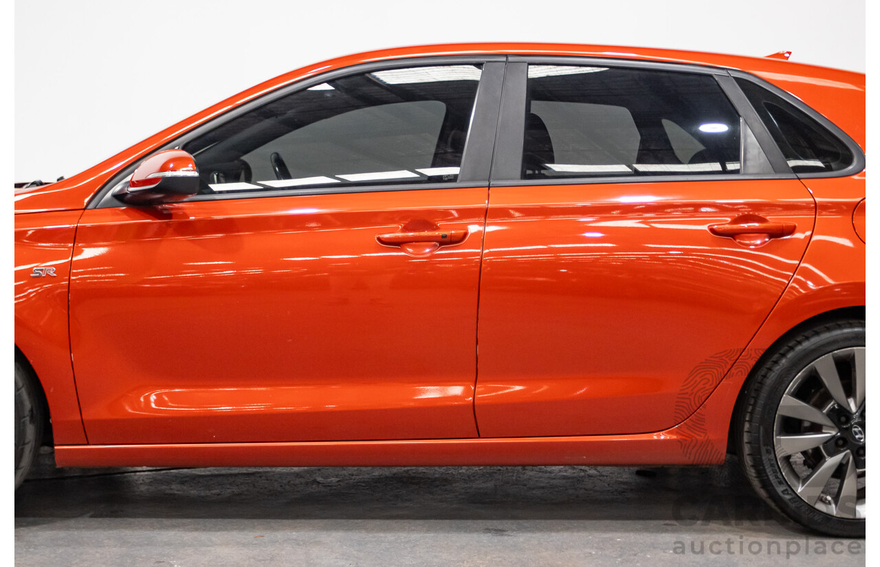 03/2018 Hyundai i30 SR PD 4D Hatchback Pheonix Orange Metallic 1.6L