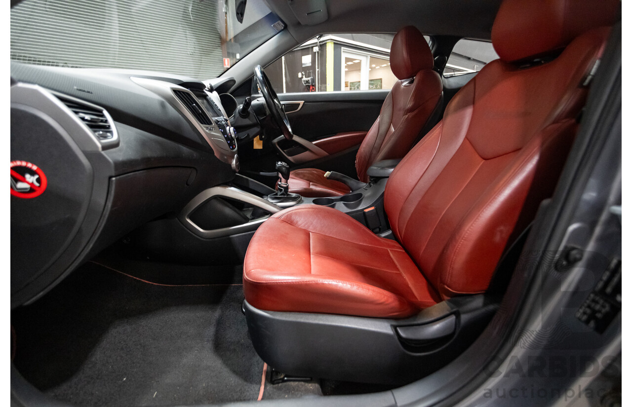 8/2013 Hyundai Veloster Street S.E. FS MY13 3d Coupe Silver Or Chrome 1.6L