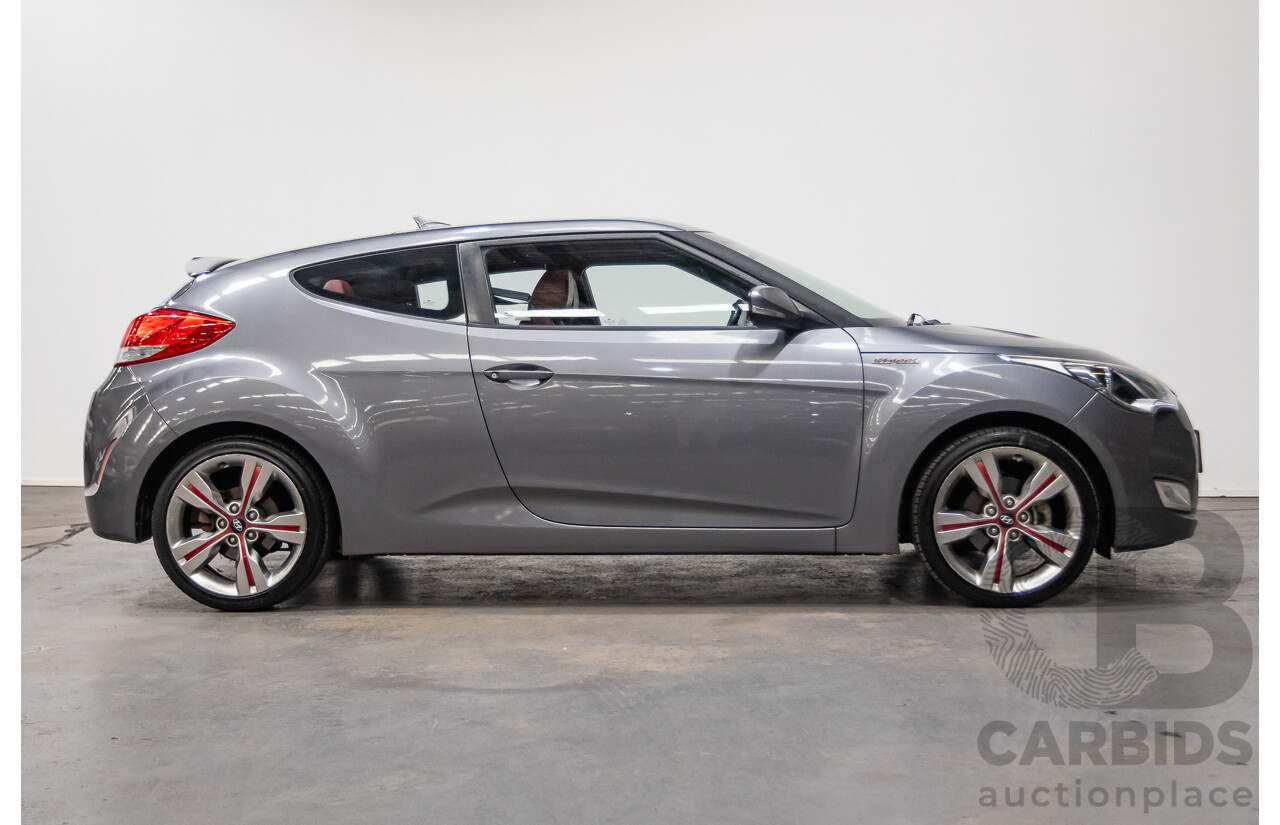 8/2013 Hyundai Veloster Street S.E. FS MY13 3d Coupe Silver Or Chrome 1.6L