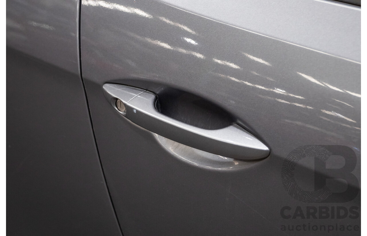 8/2013 Hyundai Veloster Street S.E. FS MY13 3d Coupe Silver Or Chrome 1.6L