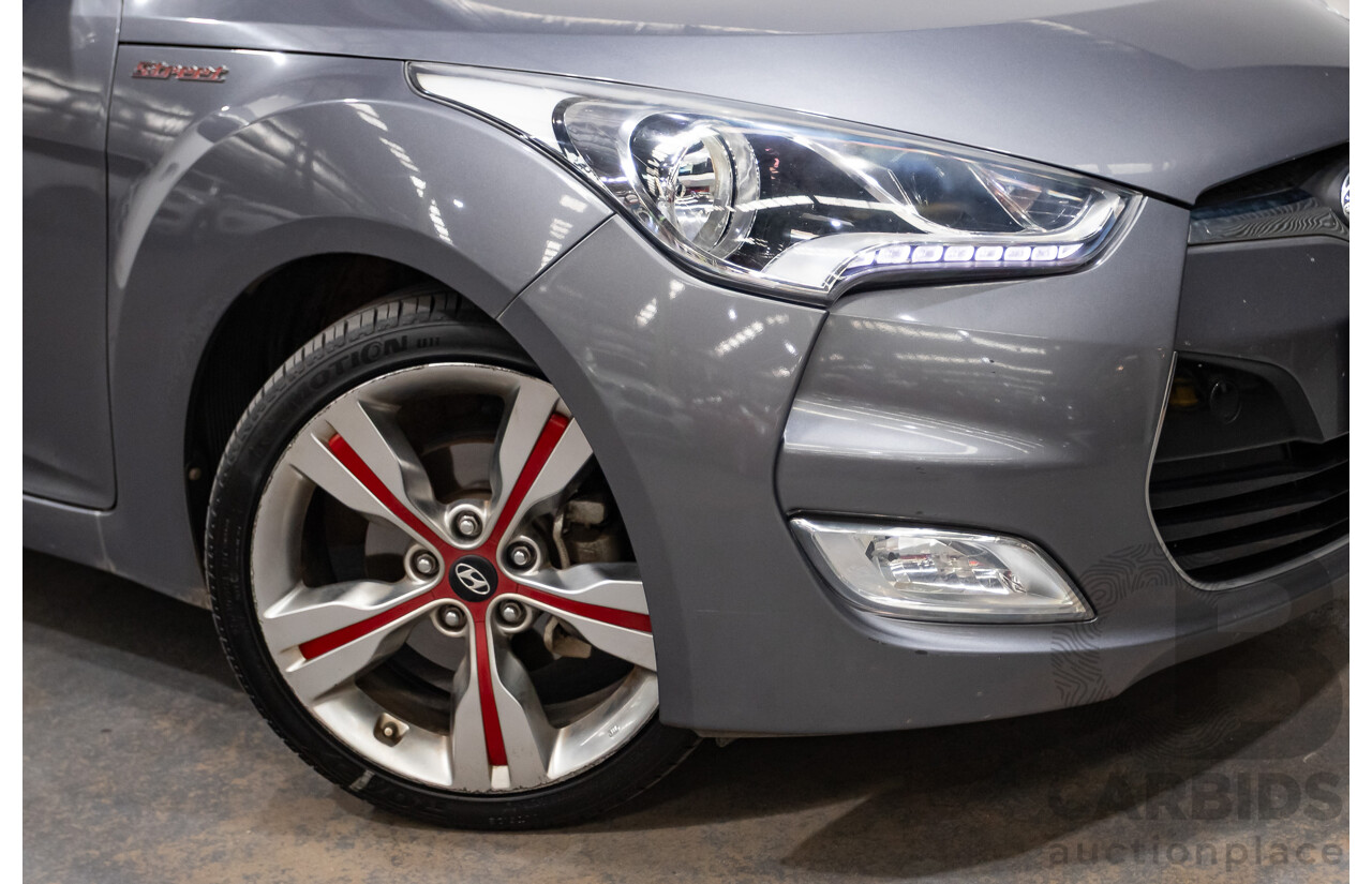 8/2013 Hyundai Veloster Street S.E. FS MY13 3d Coupe Silver Or Chrome 1.6L