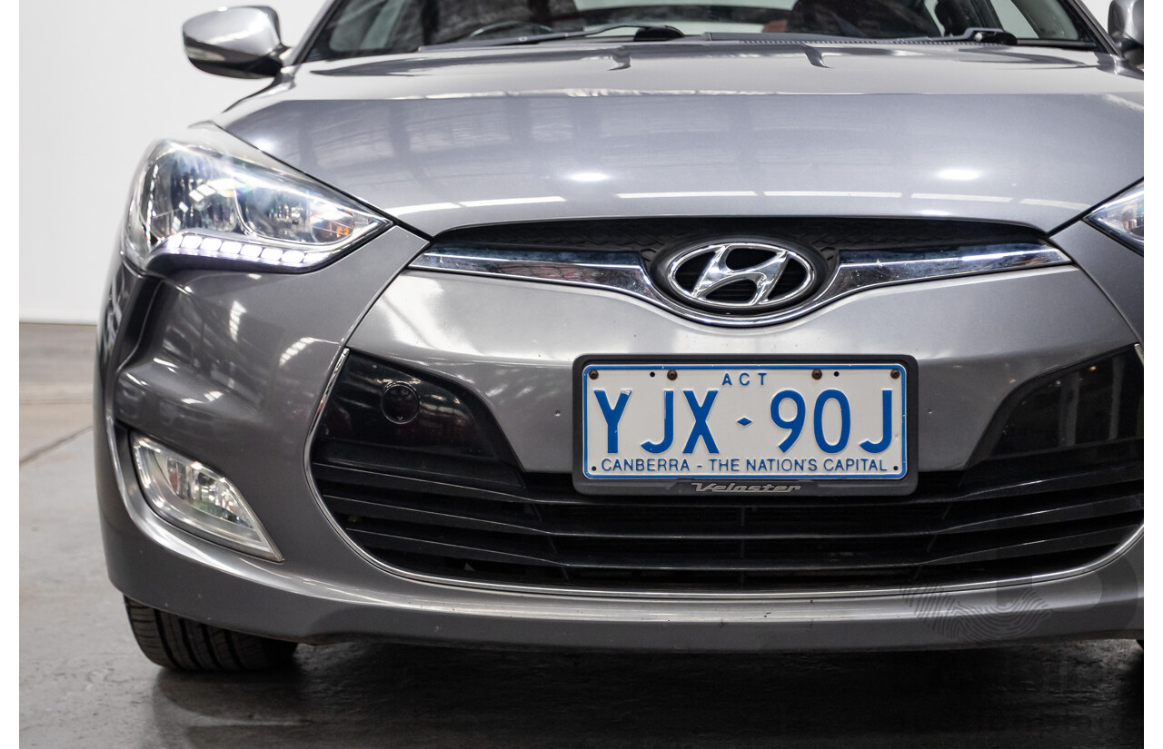 8/2013 Hyundai Veloster Street S.E. FS MY13 3d Coupe Silver Or Chrome 1.6L