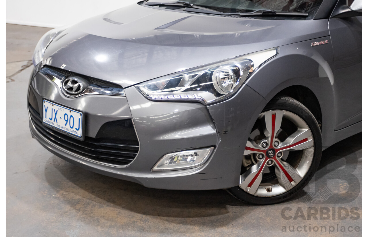 8/2013 Hyundai Veloster Street S.E. FS MY13 3d Coupe Silver Or Chrome 1.6L