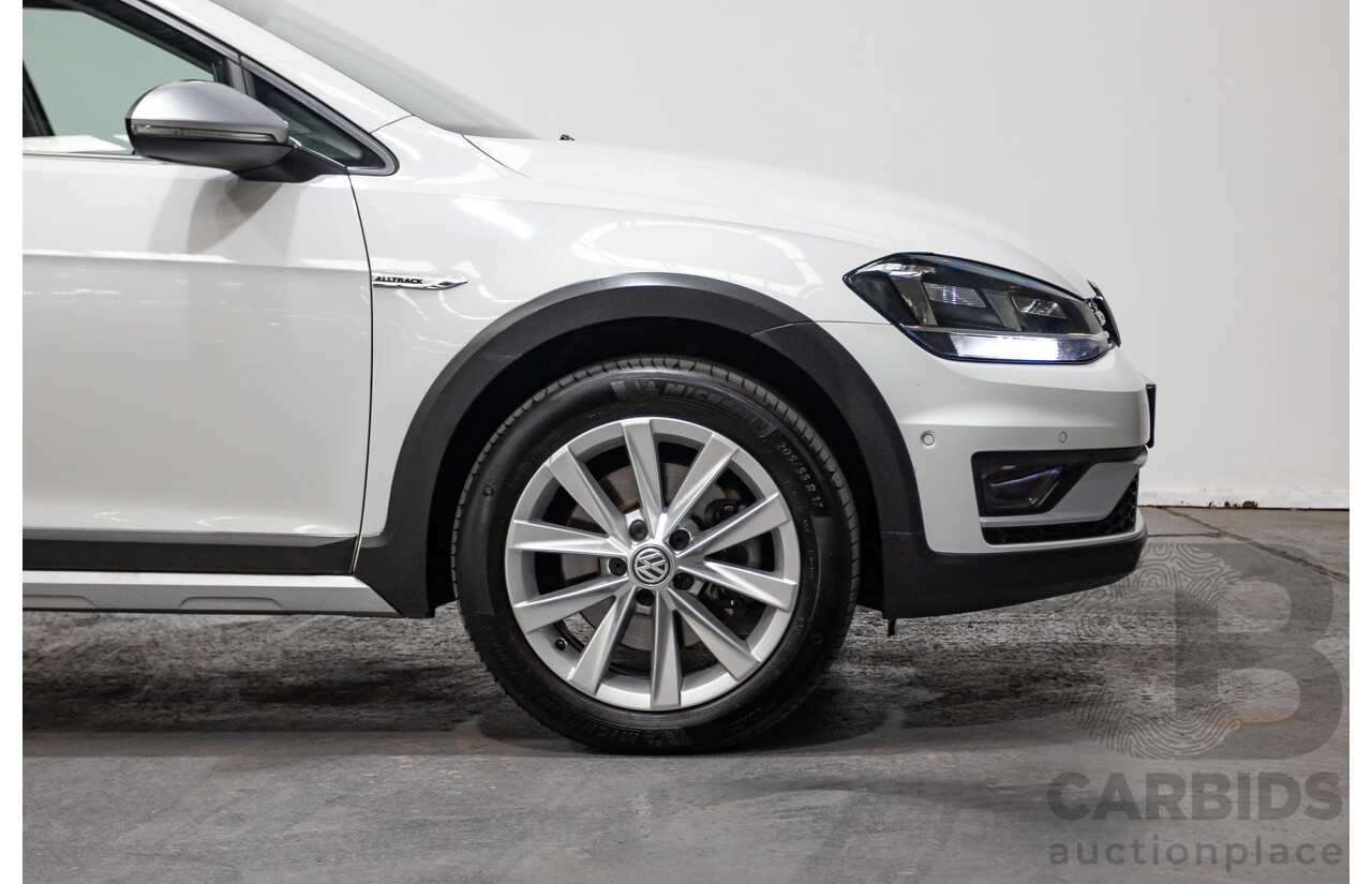 10/2017 Volkswagen Golf Alltrack 132 TSI (AWD) Mk7 AU MY17.5 Wagon White Turbo 1.8L