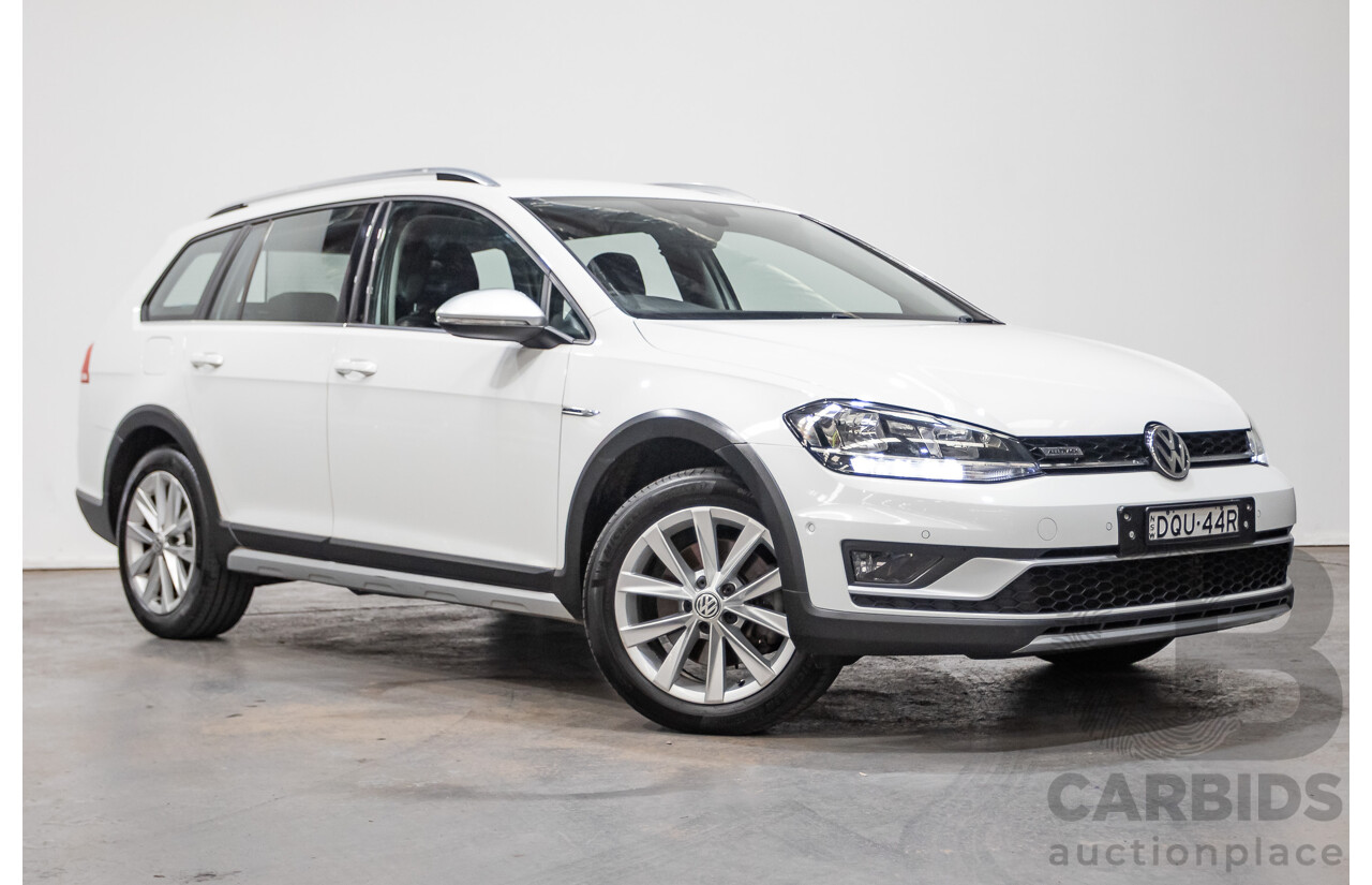 10/2017 Volkswagen Golf Alltrack 132 TSI (AWD) Mk7 AU MY17.5 Wagon White Turbo 1.8L