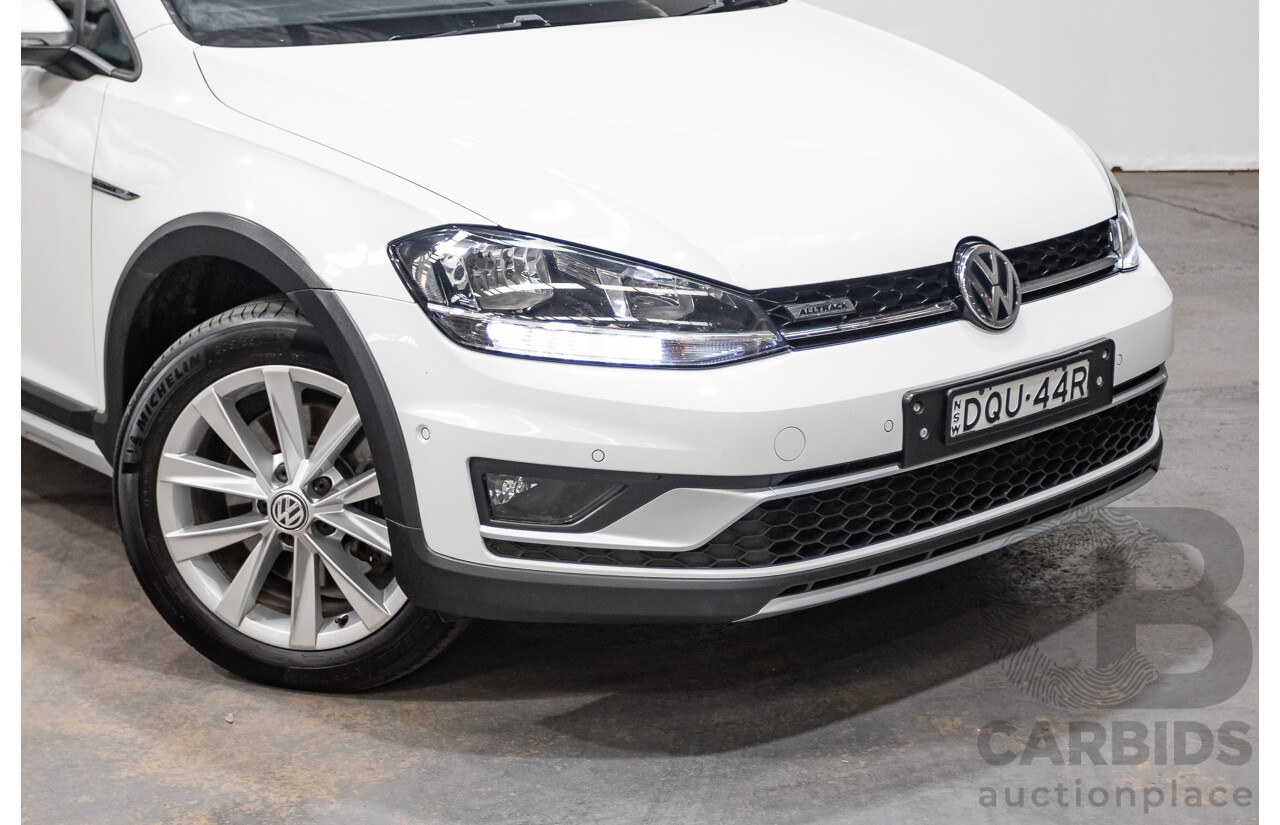 10/2017 Volkswagen Golf Alltrack 132 TSI (AWD) Mk7 AU MY17.5 Wagon White Turbo 1.8L