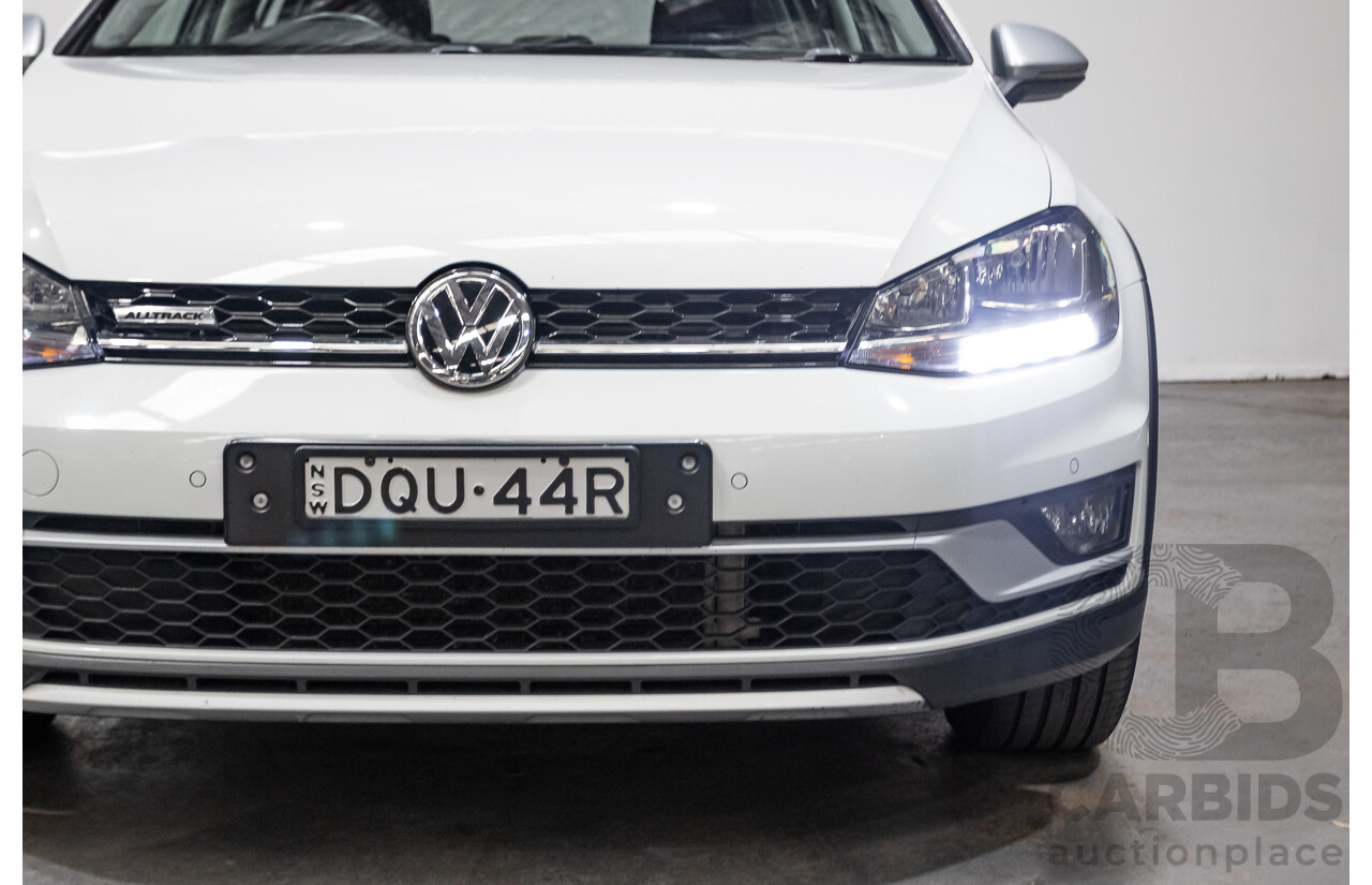 10/2017 Volkswagen Golf Alltrack 132 TSI (AWD) Mk7 AU MY17.5 Wagon White Turbo 1.8L