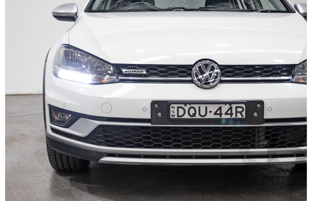 10/2017 Volkswagen Golf Alltrack 132 TSI (AWD) Mk7 AU MY17.5 Wagon White Turbo 1.8L