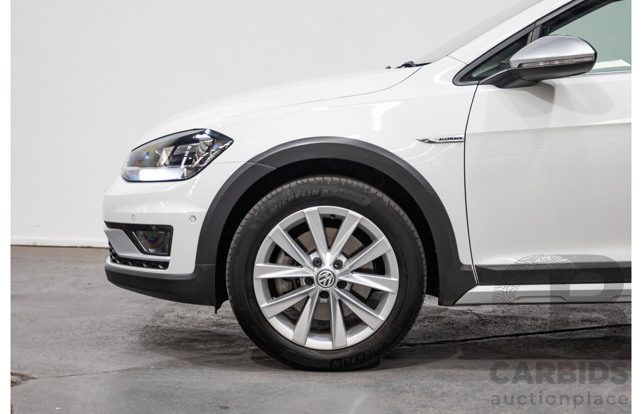 10/2017 Volkswagen Golf Alltrack 132 TSI (AWD) Mk7 AU MY17.5 Wagon White Turbo 1.8L
