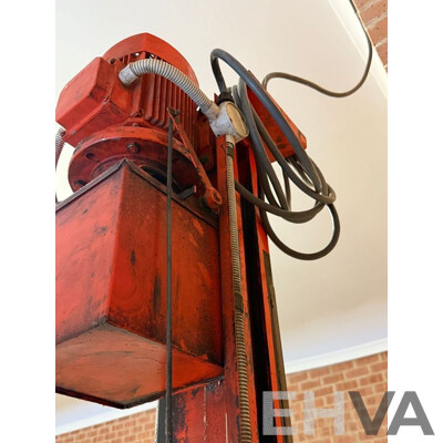 2500kg Two Post Car Hoist