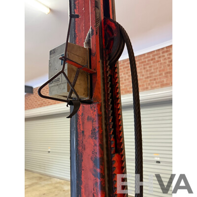 2500kg Two Post Car Hoist