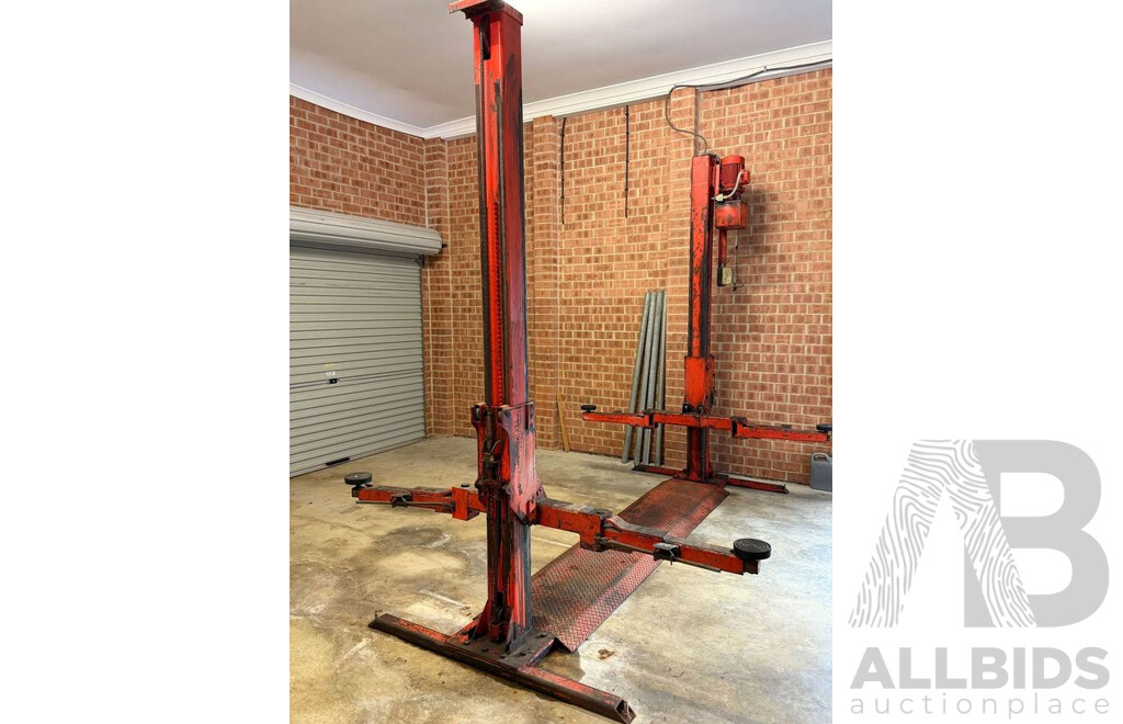 2500kg Two Post Car Hoist