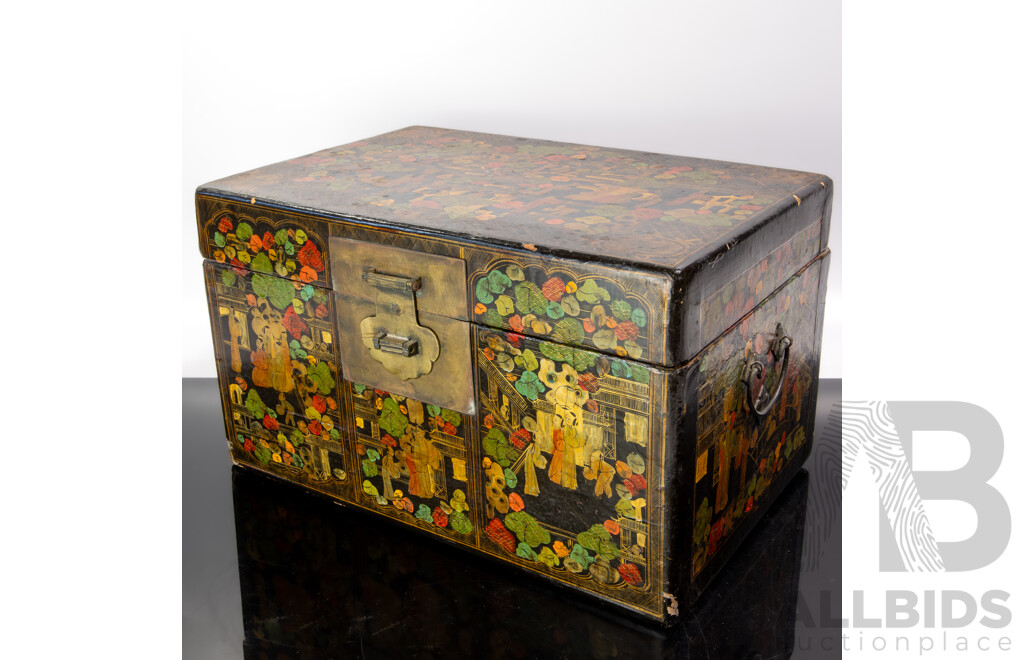 Vintage Hand Painted Wooden Chinese Wooden Lidded Box