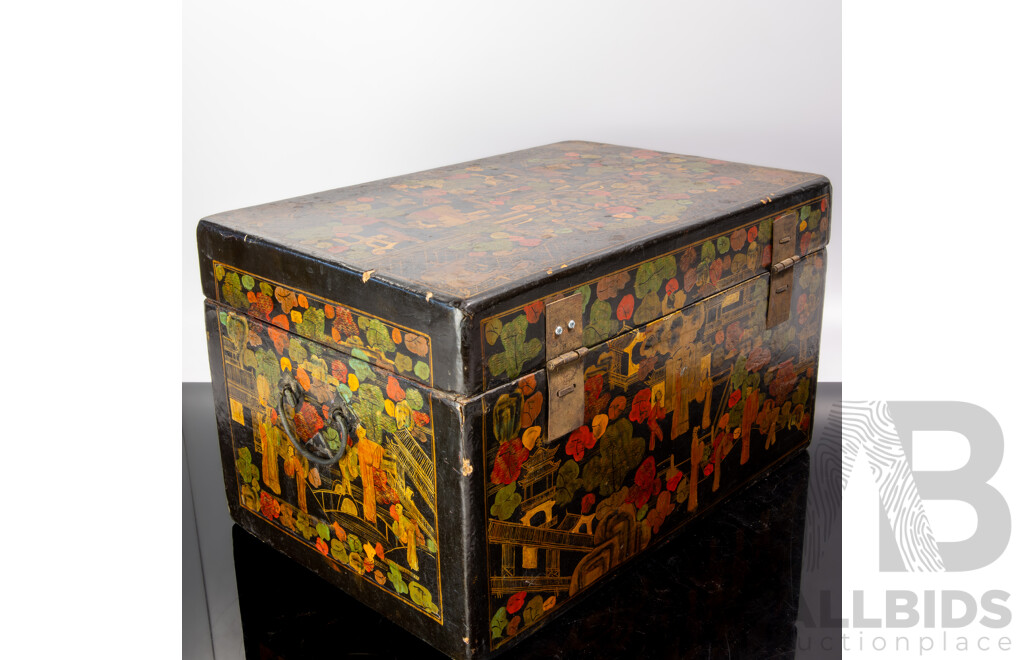 Vintage Hand Painted Wooden Chinese Wooden Lidded Box