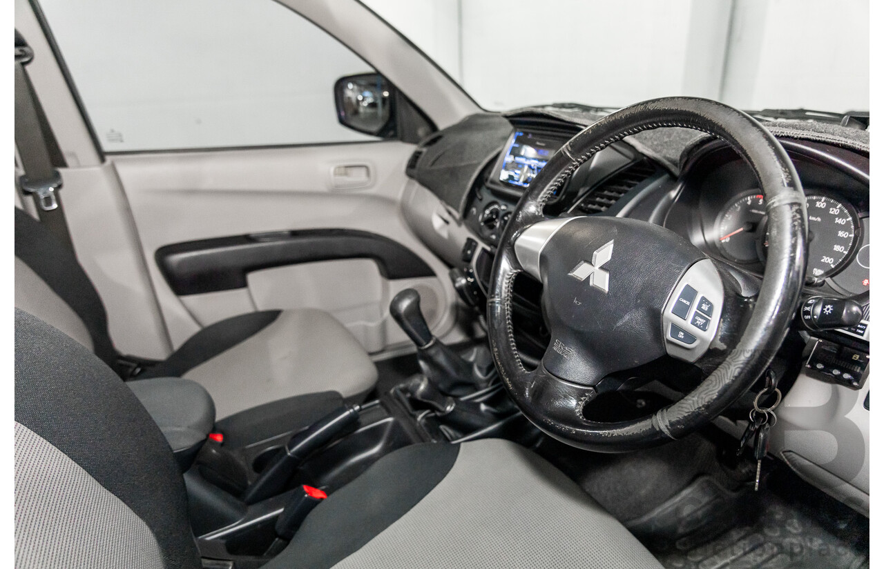 03/2011 Mitsubishi Triton GL-R (4x4) MN MY11 Double Cab Utility Solid White Turbo Diesel 2.5L