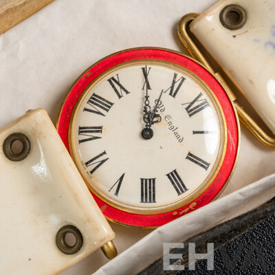 Vintage 1967 Old England an Original Design by Richard Loftus Pop Art Watch with Original Box