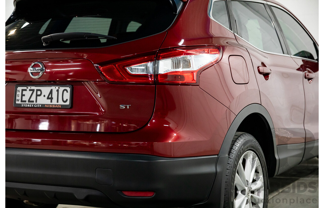 01/2016 Nissan Qashqai ST (FWD) J11 4d Wagon Magnetic Red Metallic 2.0L