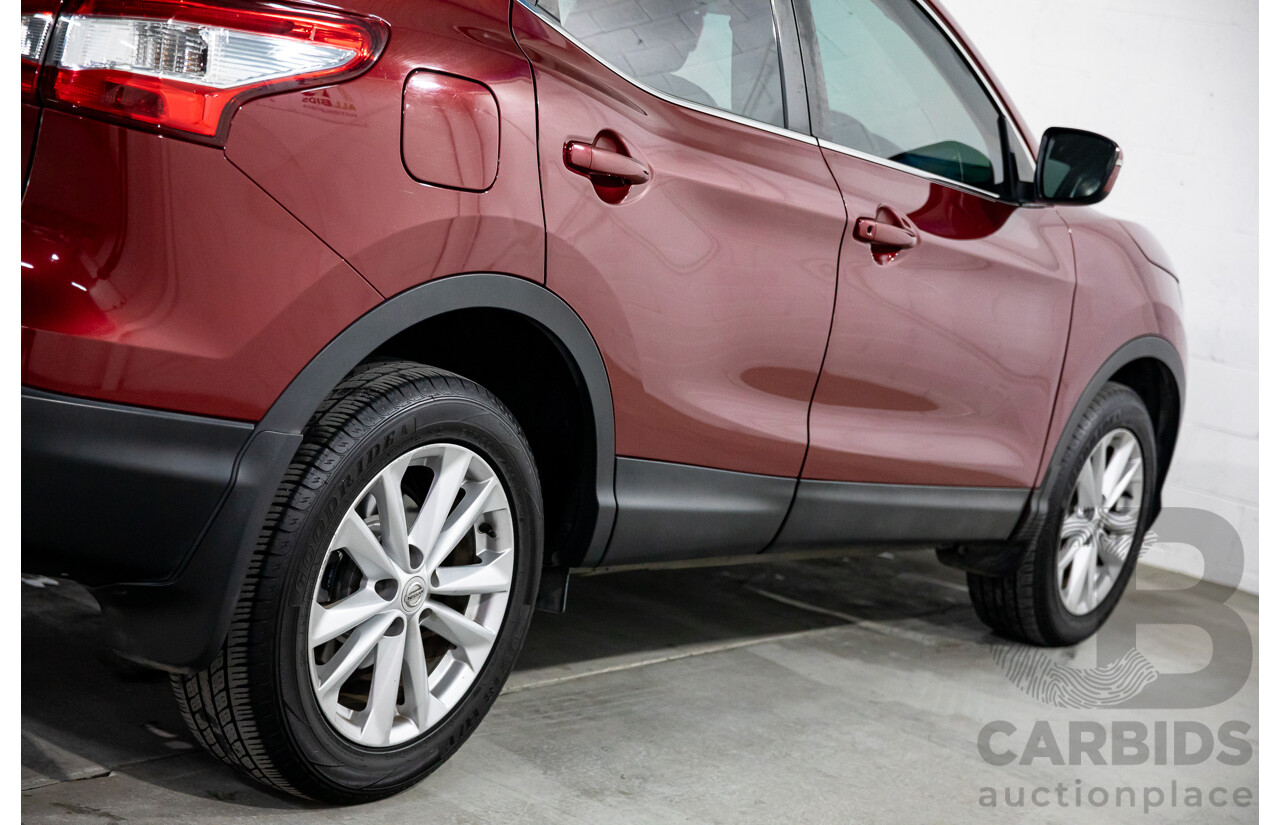 01/2016 Nissan Qashqai ST (FWD) J11 4d Wagon Magnetic Red Metallic 2.0L