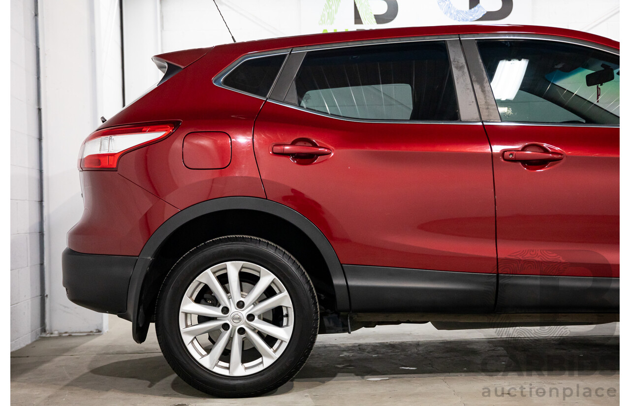 01/2016 Nissan Qashqai ST (FWD) J11 4d Wagon Magnetic Red Metallic 2.0L