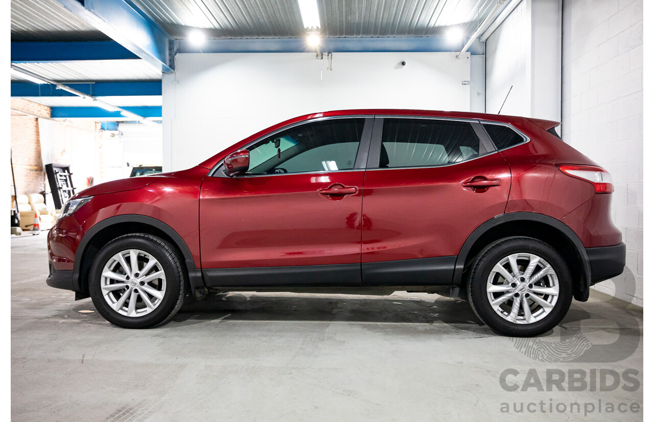 01/2016 Nissan Qashqai ST (FWD) J11 4d Wagon Magnetic Red Metallic 2.0L