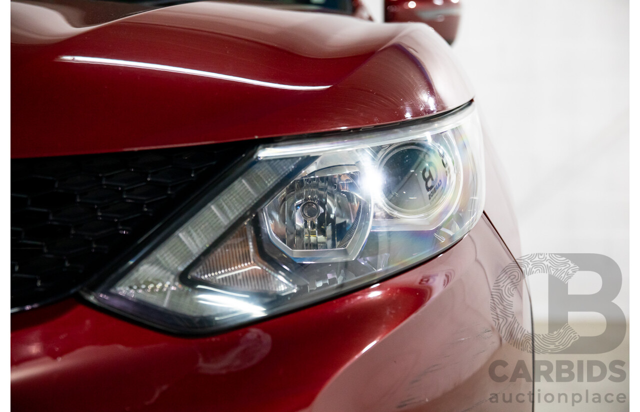 01/2016 Nissan Qashqai ST (FWD) J11 4d Wagon Magnetic Red Metallic 2.0L