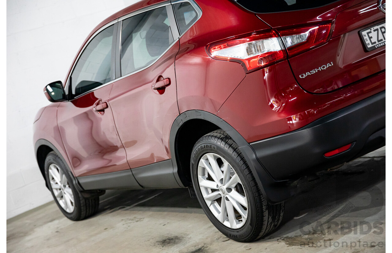 01/2016 Nissan Qashqai ST (FWD) J11 4d Wagon Magnetic Red Metallic 2.0L