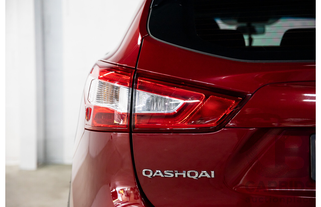 01/2016 Nissan Qashqai ST (FWD) J11 4d Wagon Magnetic Red Metallic 2.0L