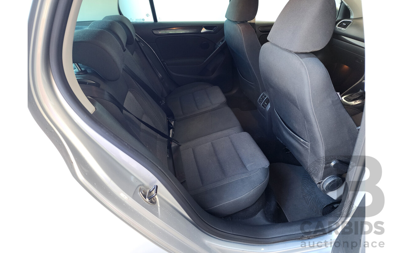 2/2009 Volkswagen Golf 2.0 TDI 1K MY09 5d Hatchback Silver 2.0L